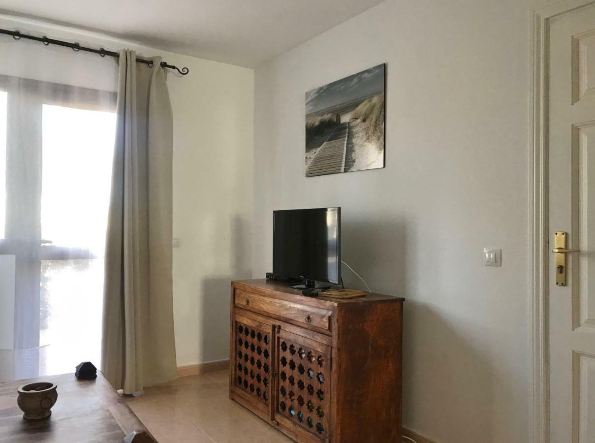 My Pretty Home - Lovely And Spacious Surrounded By Tropical Gardens - Private Covered And Uncovered Terrace - Pool - Parking - Free Fibre Optic Internet Corralejo Esterno foto